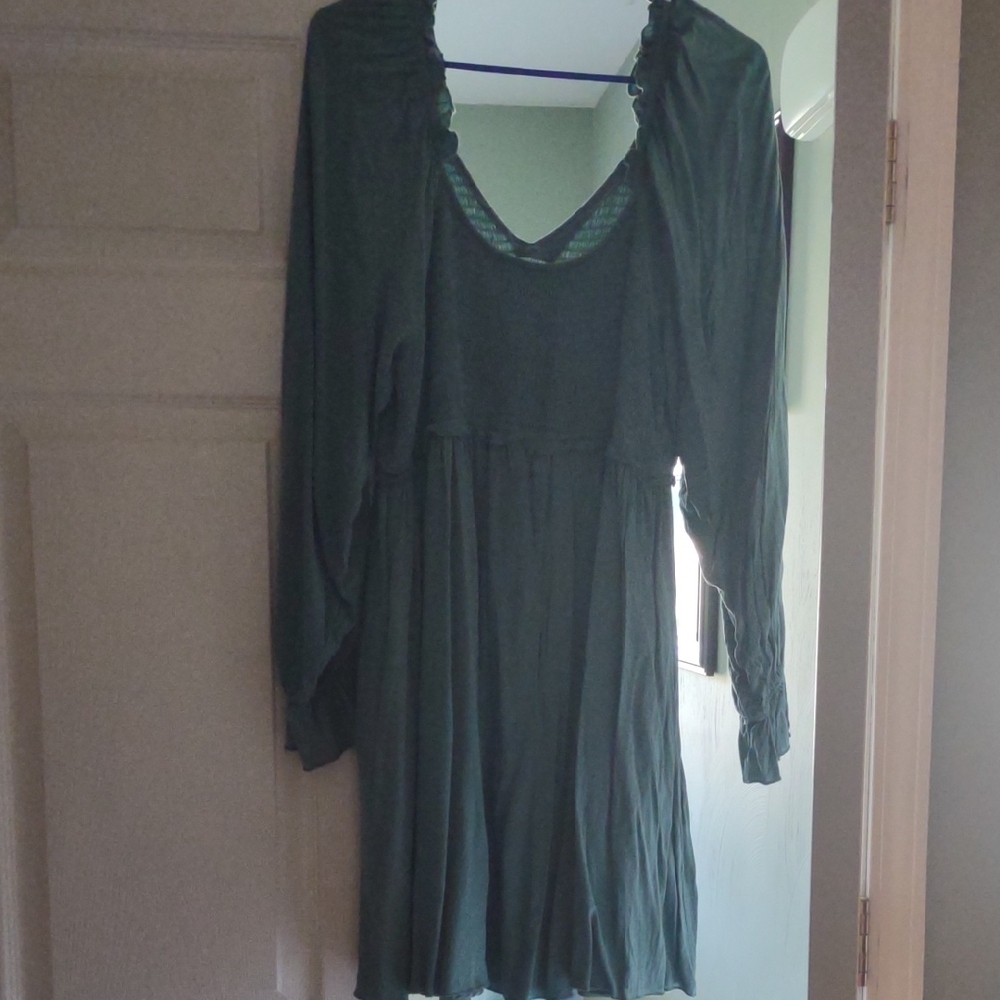 Elegant Green Dress